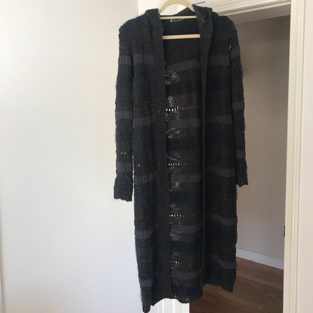 House of Harlow 1960 sweater